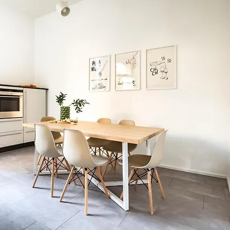 2 Bedroom - Terrasse - Wifi - Kaffee - Zentral - Ruhig - Business 아파트