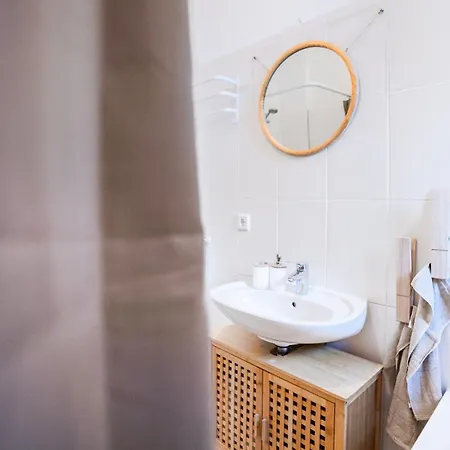 2 Bedroom - Terrasse - Wifi - Kaffee - Zentral - Ruhig - Business * Wiesbaden