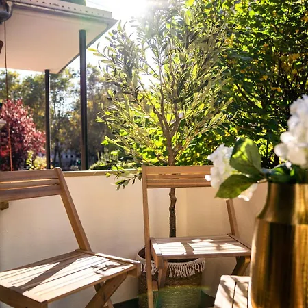 아파트 2 Bedroom - Terrasse - Wifi - Kaffee - Zentral - Ruhig - Business *